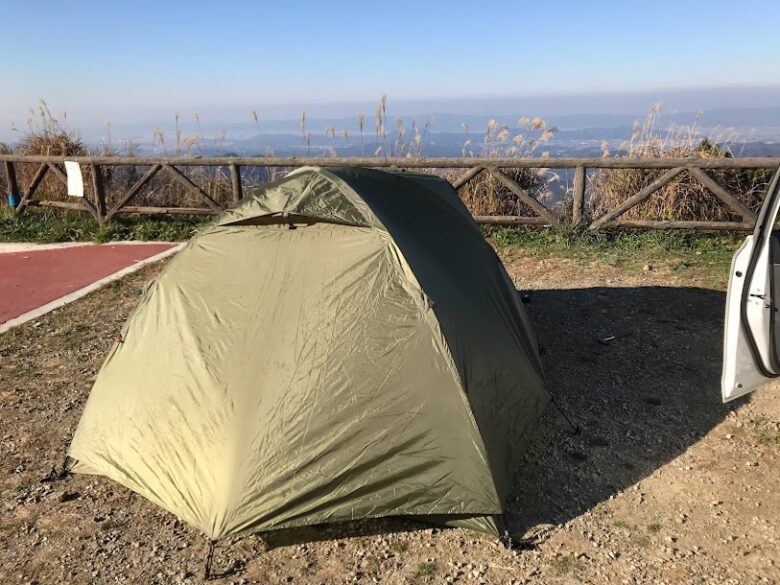生石高原キャンプ場に張ったテントの画像